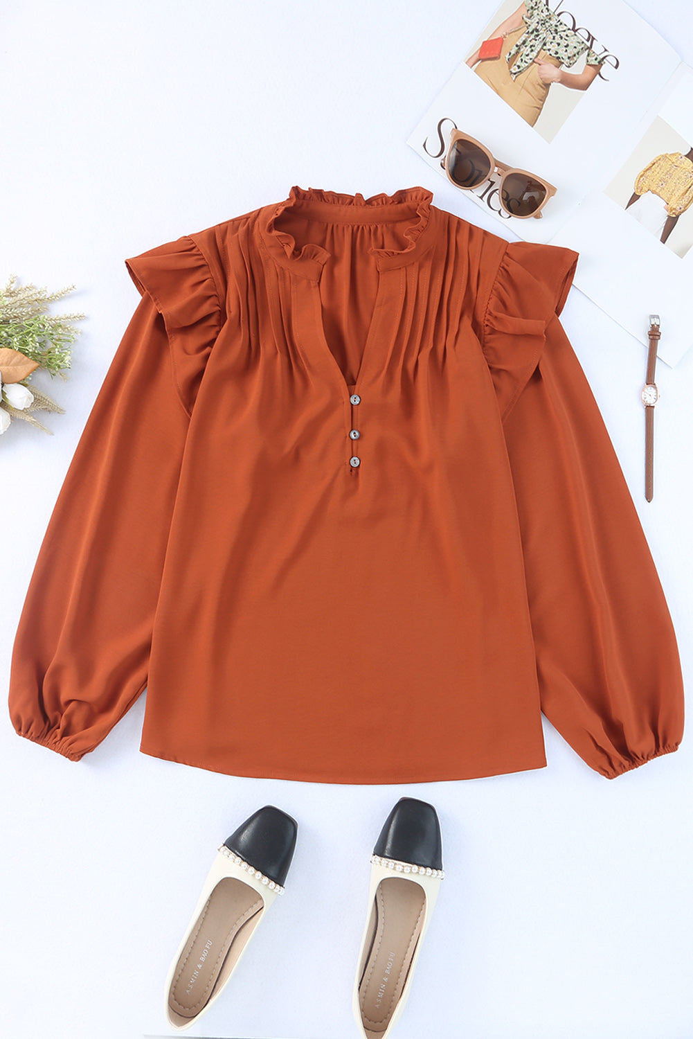 Oranje geplooide geplooide blouse met V-hals en knopen