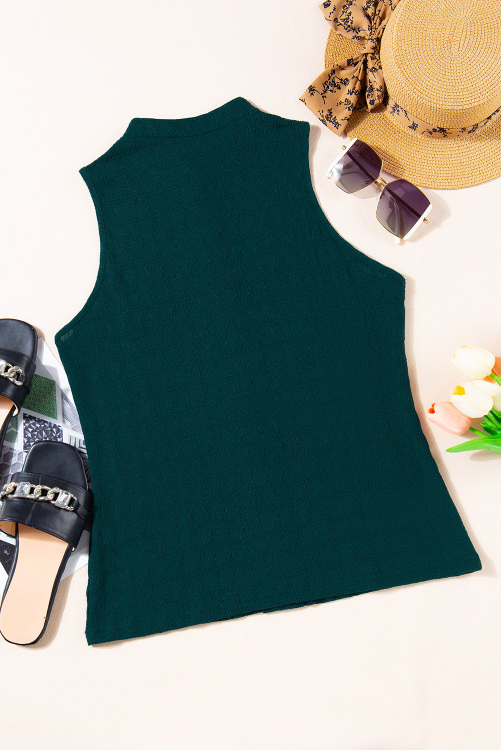 Zeegroene tanktop met getextureerde splithals