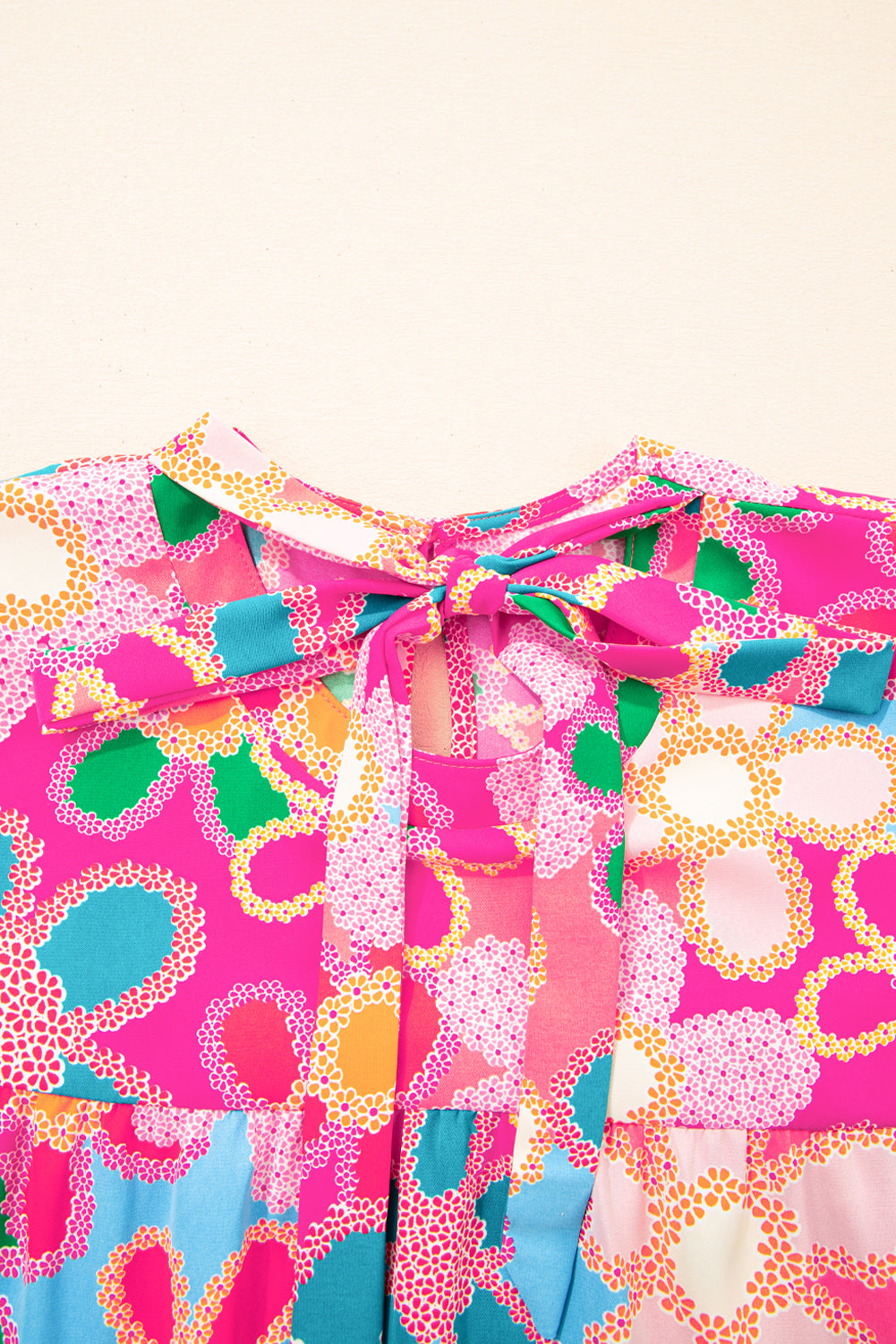Paarse boho bloemenprint top met korte mouwen en bladerdeeg